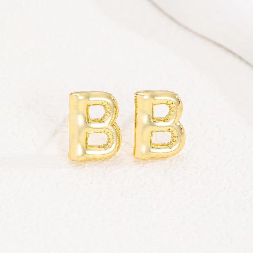 Customized A-Z26 Letters Stainless Steel English Expansion Letter Miscellaneous Senior Sense Stud Earrings