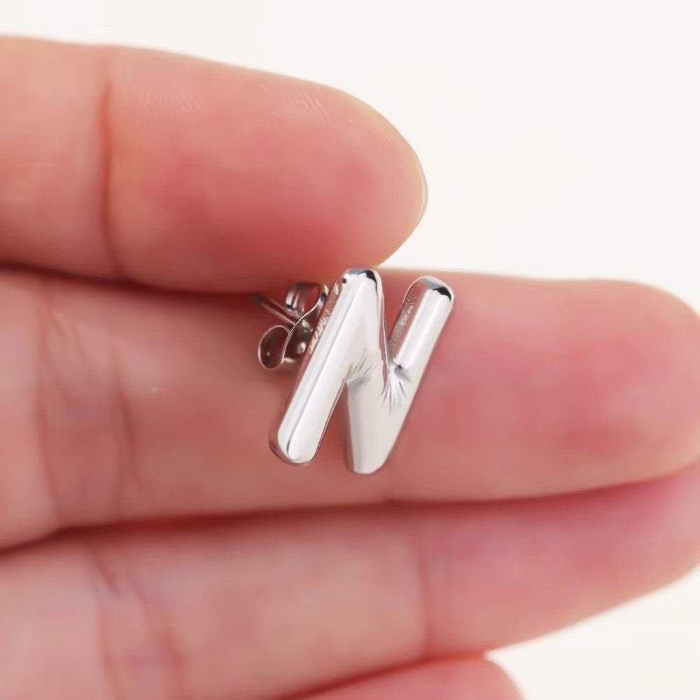Customized A-Z26 Letters Stainless Steel English Expansion Letter Miscellaneous Senior Sense Stud Earrings