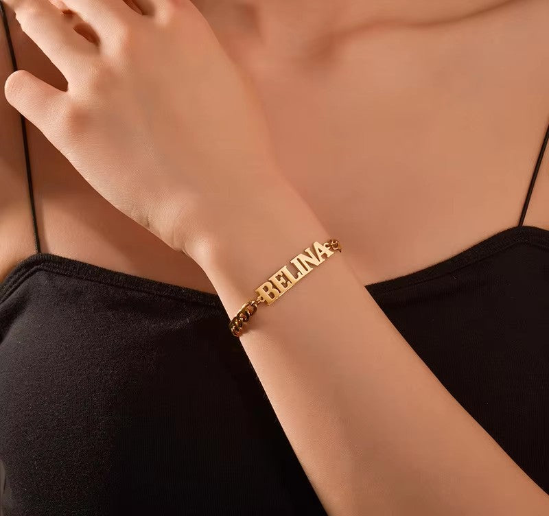 Personalized DIY Adjustable Name Bracelet Big English Alphabet Stainless Steel Bangles for Lovers Weddings Gifts